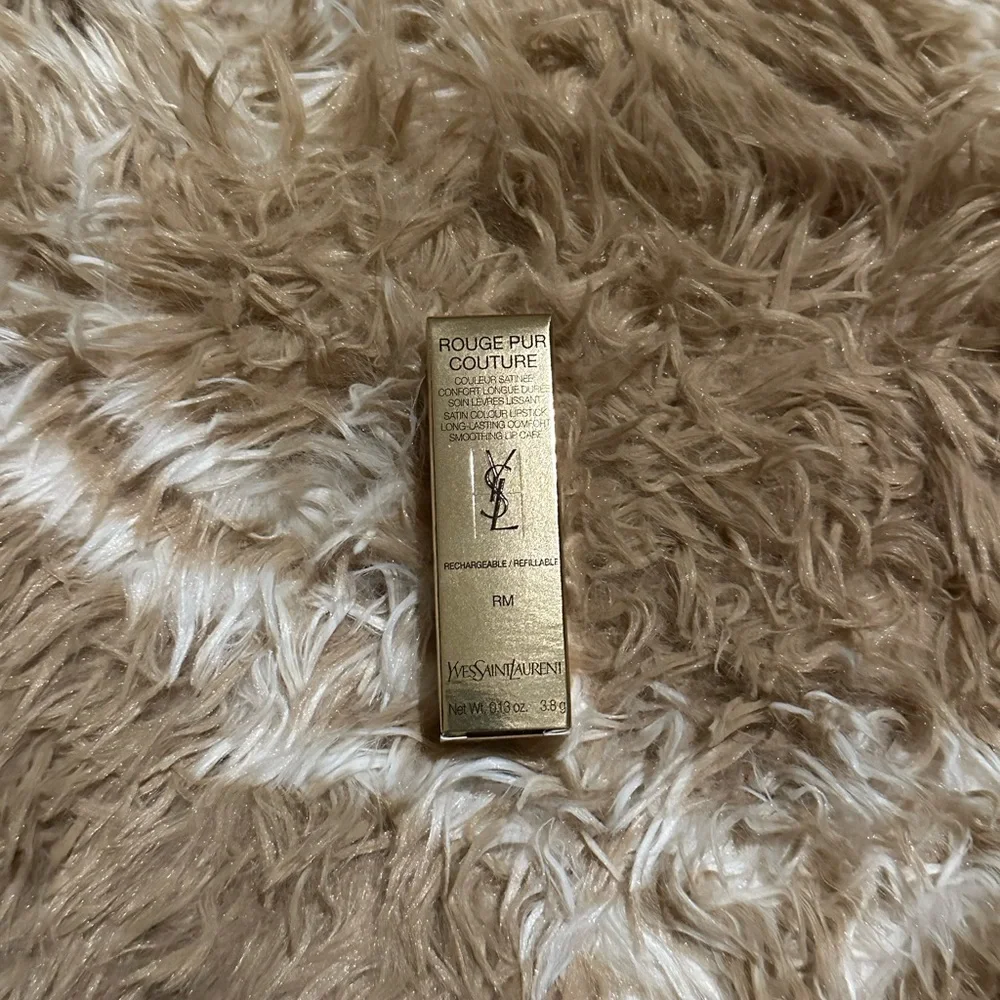 Nwt ROUGE PUR COUTURE lipstick.  Holiday pick🎁